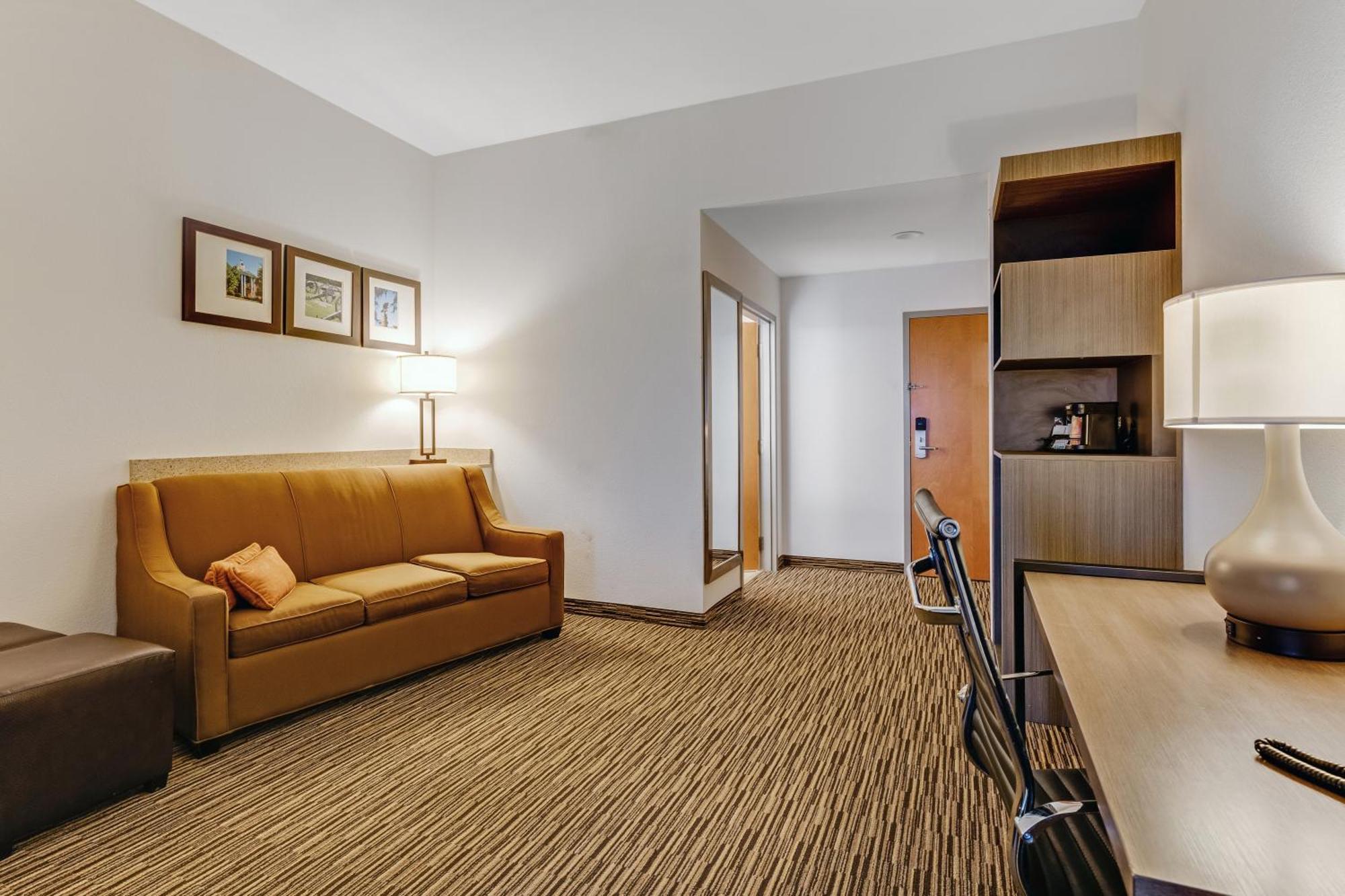 Comfort Suites Мерфрисборо Экстерьер фото
